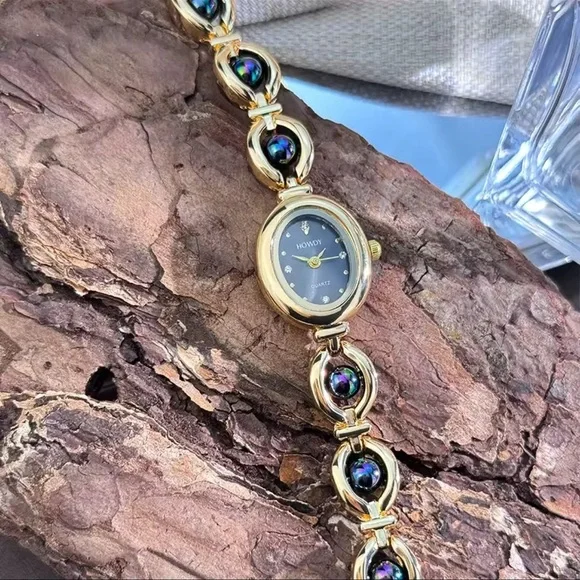 Vintage Black Dial Gold Plated Women’s Bracelet Watch